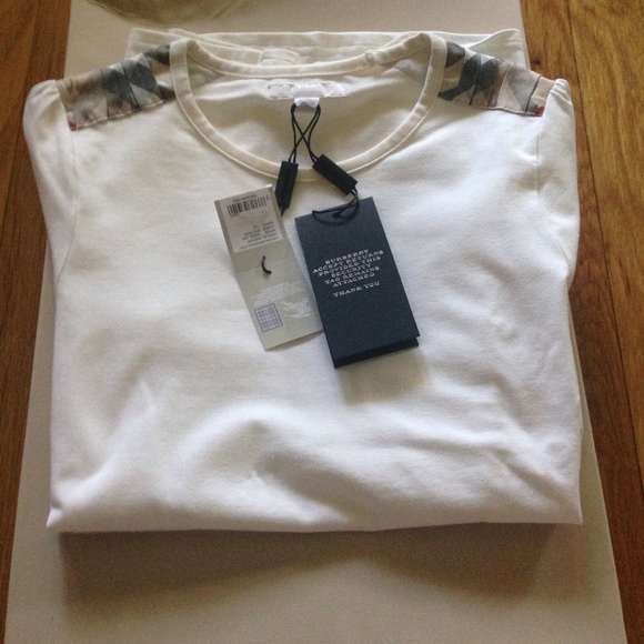 Burberry Tops - Burberry t shirt white
