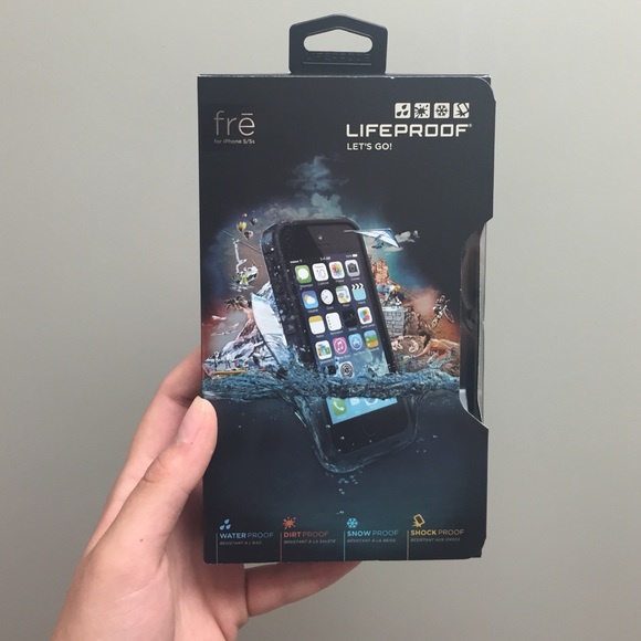 NWT lifeproof iphone 5/5s case