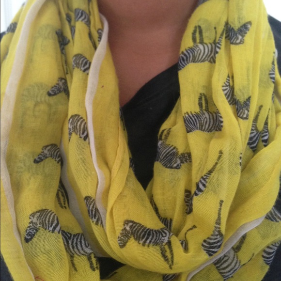 Mustard yellow zebra scarf - Picture 1 of 2