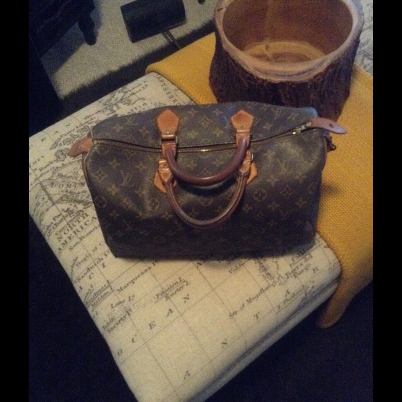 Vintage Louis Vuitton 35 Speedy