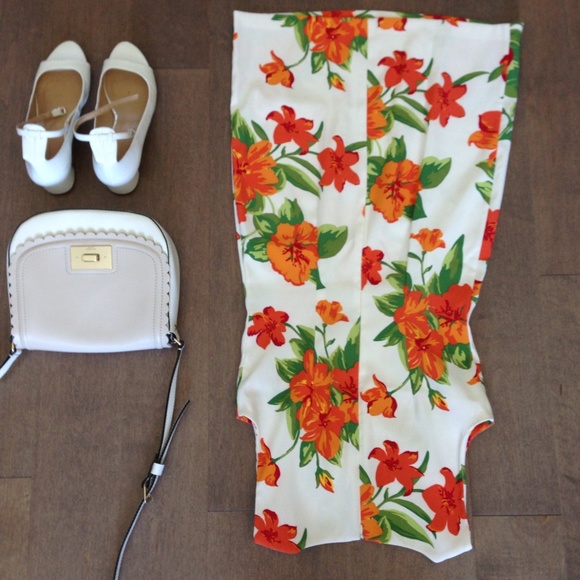 Perfect Lunch Dress - Picture 4 of 4