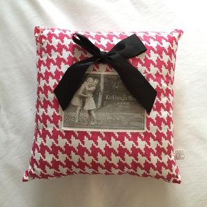 Houndstooth pillow