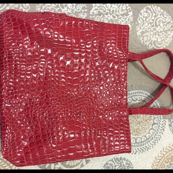 Big red tote