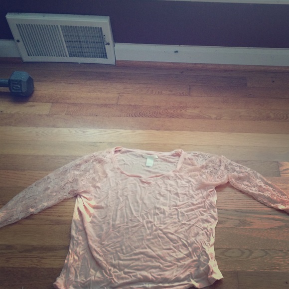 Long sleeve, light coral color, sheer lace sleeves