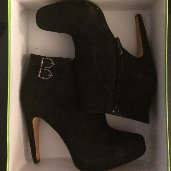 Sam Edleman Kit Booties (in box)