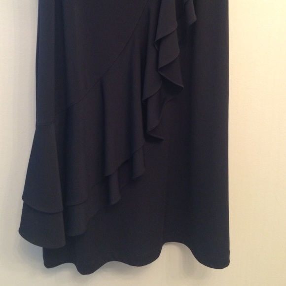 White House black market - Picture 3 of 4