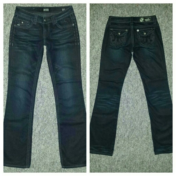 🚫SOLD🚫MEK DENIM Vegas by Buckle Beaded
