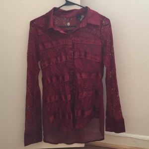 I worn this a few times and 1 button is missing