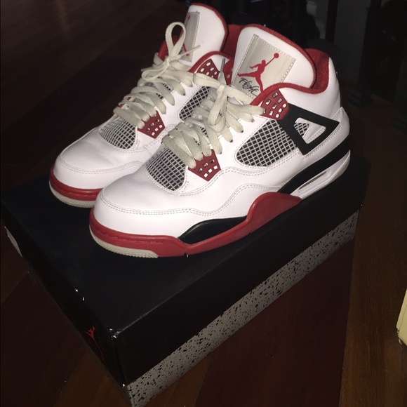 Jordan Retro 4