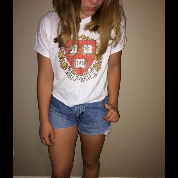 Harvard graphic crop top