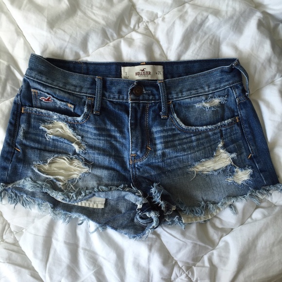 Hollister Distressed Dark Wash Shorts - Picture 1 of 4