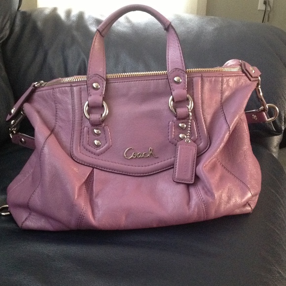 Coach Handbags - 🎀HP Coach - Ashley Leather Satchel 🎀