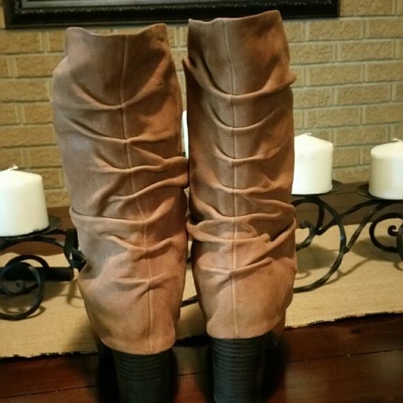 REDUCED!!! Vince Camuto Cognac Slouchy Boots - Picture 4 of 4