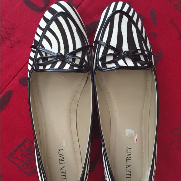 Ellen Tracey Pony Skin Flats, fits like a 9/half