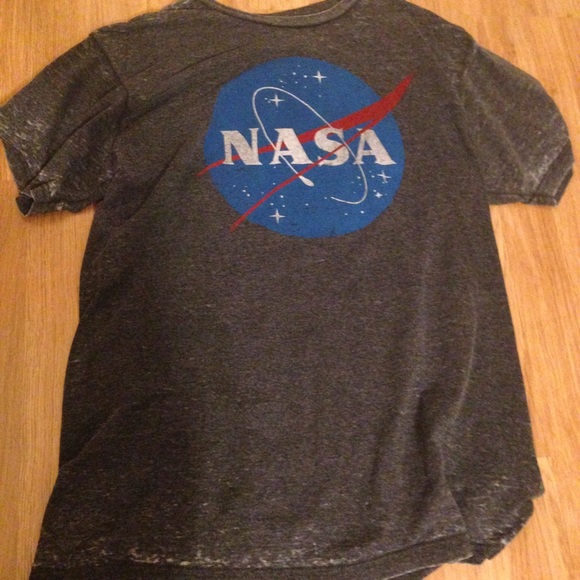 Vintage-Looking 🌘 NASA T-Shirt