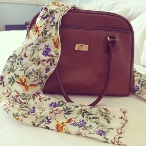 ❤️ HP ❤️ 100% Silk Floral Scarf