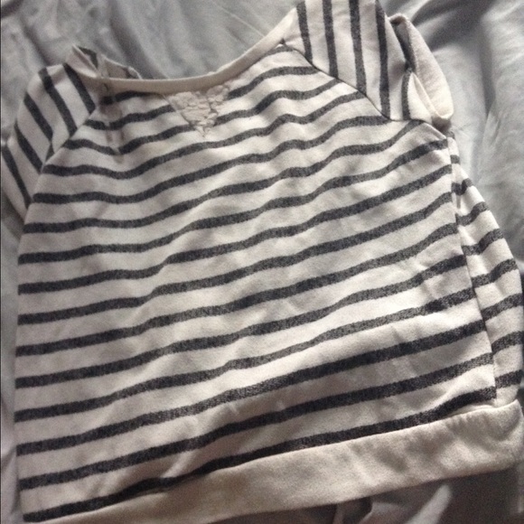 Shirt/ Sweater - Picture 1 of 1