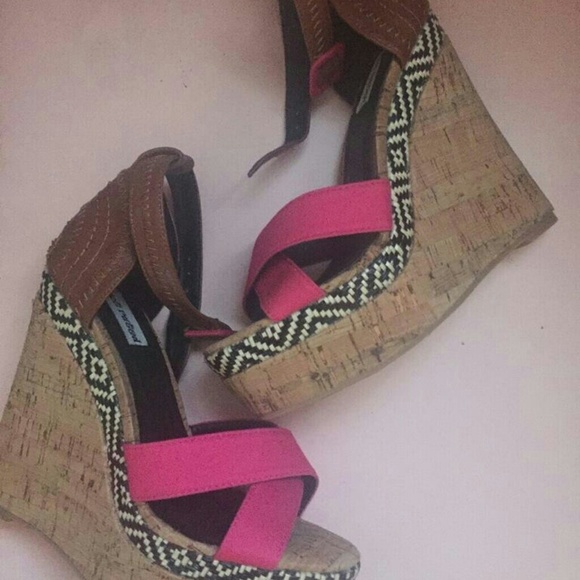 not rated Shoes - PINK AND PRINT NOT RATED WEDGES !! SIZE 6! WORN ON