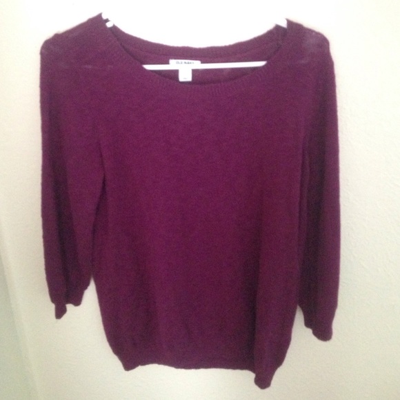Old navy burgundy sweater