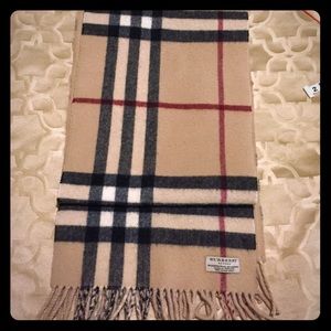 Wool authentic Burberry scarf