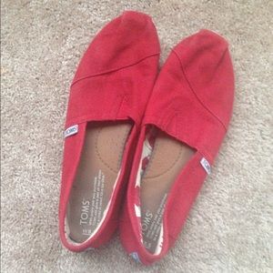 TOMS