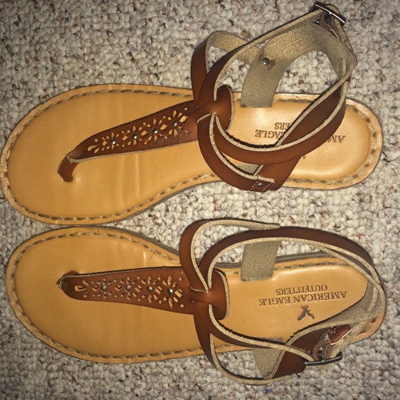 American Eagle Sandals