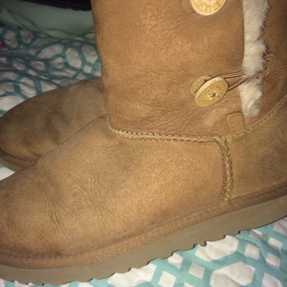Ugg boots - Picture 3 of 3