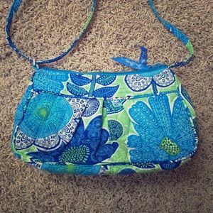 Vera Bradley crossbody!!🍀
