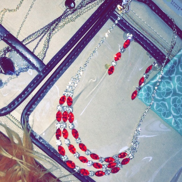 red ruby necklace and earrings - Picture 2 of 2