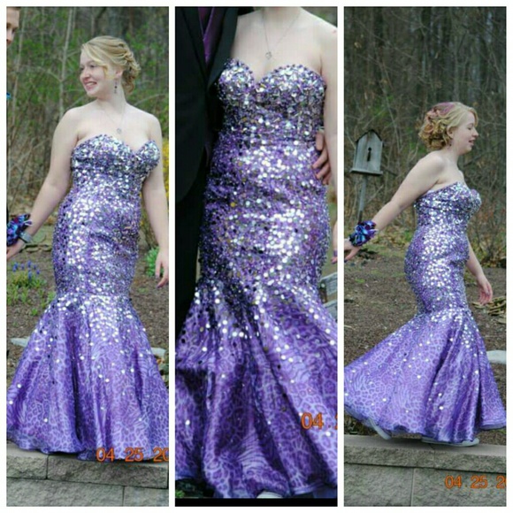 Tony Bowls Paris Prom Dress - Picture 1 of 2