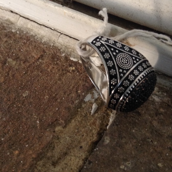 2.32cts Natural Black Topaz - Picture 3 of 4