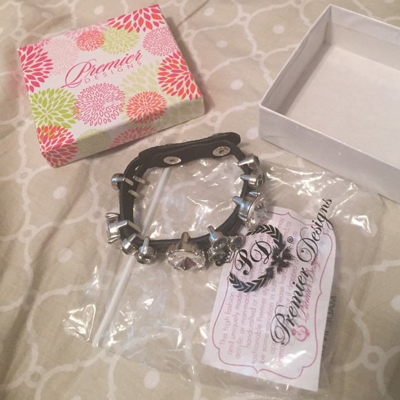 New Blingy Premier Designs bracelet!