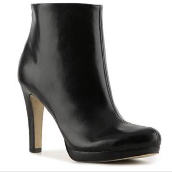 Franco Sarto Shoes - 💥SALE💥Franco Sarto Lustre Bootie 8.5