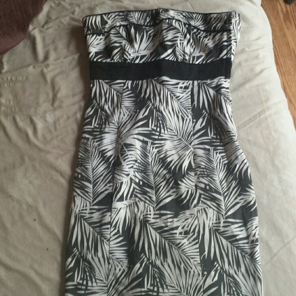 Dress worn once for a event..