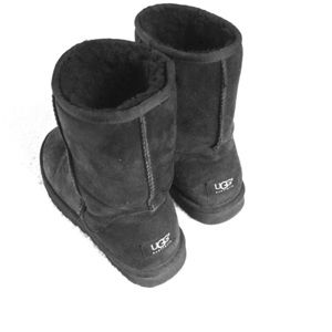 Black Uggs