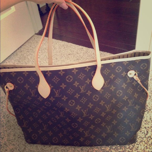 Handbags - 👜❤️