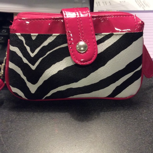 Zebra and pink wristlet - Picture 1 of 3