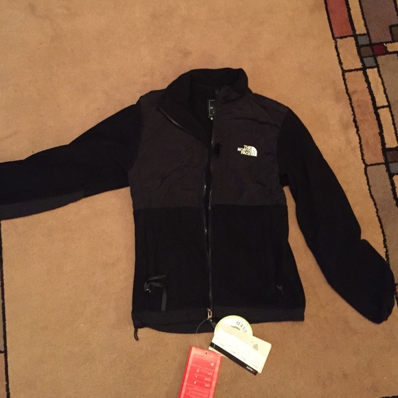 Black north face. THIS MUST GO!