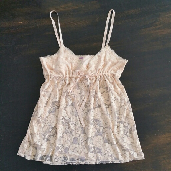 NEW. Color pale peach. Medium. - Picture 1 of 4