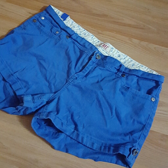 Blue fashion shorts