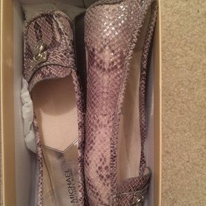 Michael Michael Kors flats