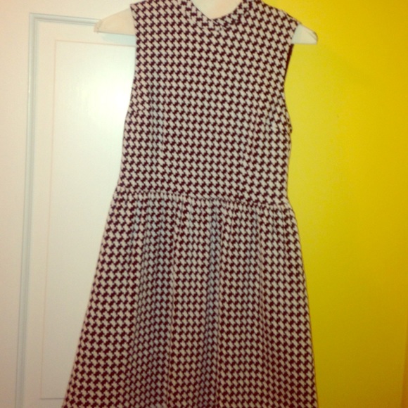 Houndstooth dress. Never worn!