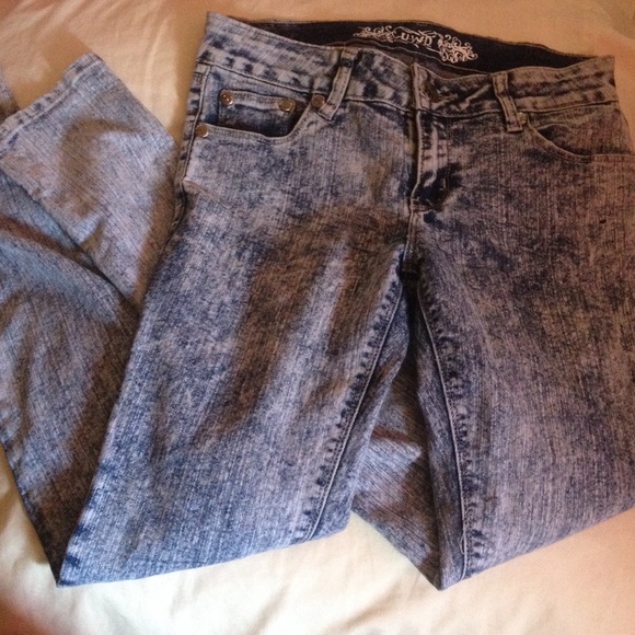 Acid Wash Jeans
