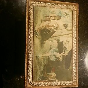 Vintage wooded jewelry box