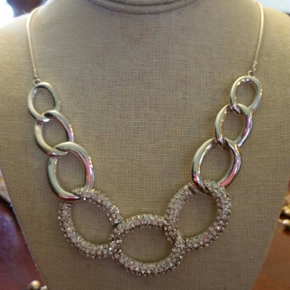 Silver Fashion Necklace