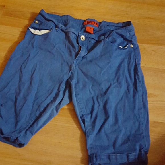 Blue Capri pants - Picture 1 of 3