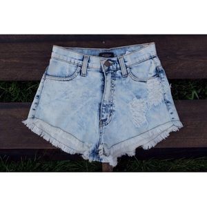 🚨MARKDOWN🚨 Acid Wash High Waist Shorts