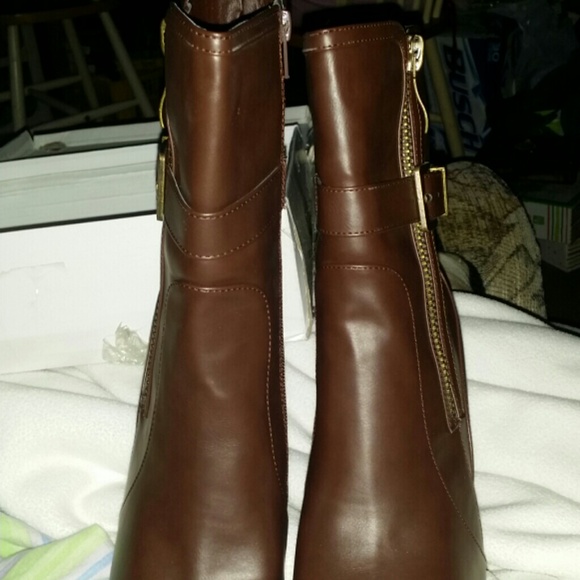 Women's Zoey boots( FINAL PRICE DROP!!!!!)