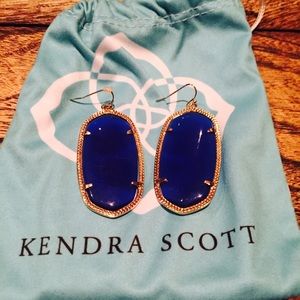 Blue Danielle Kendra Scott earrings.