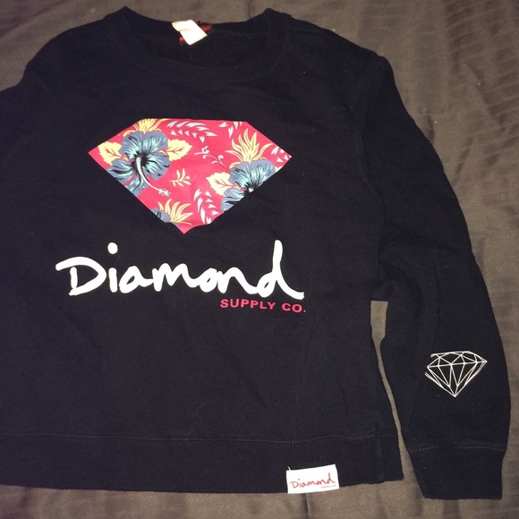 black diamond crew neck